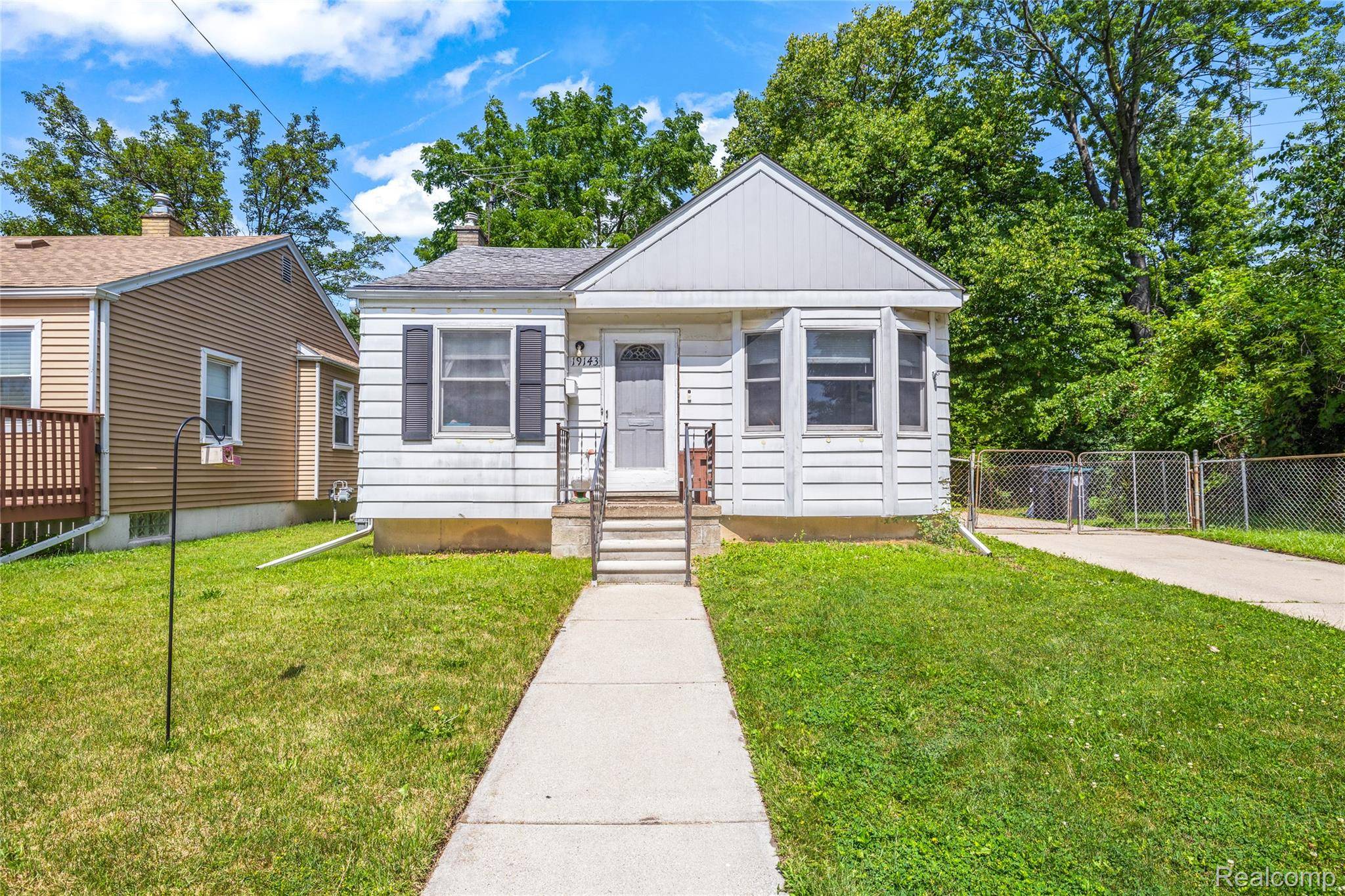 19143 Roger ST, Melvindale, MI 48122