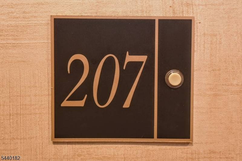1360 Hamburg Tpke #207, Wayne Twp., NJ 07470