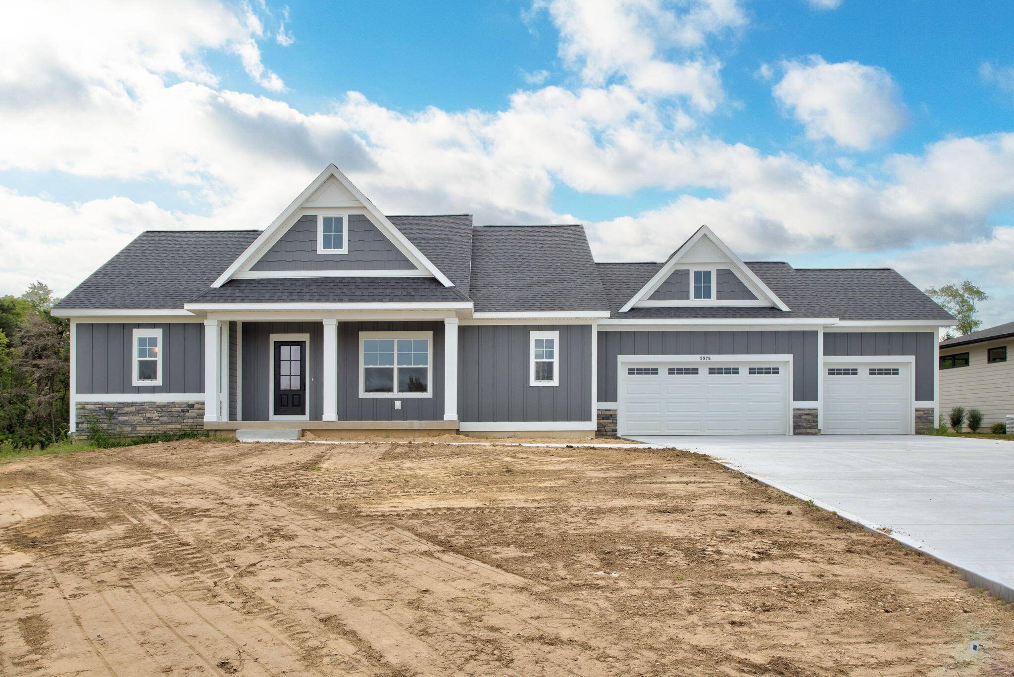 2975 Colfax ST, Douglas Vllg, MI 49408