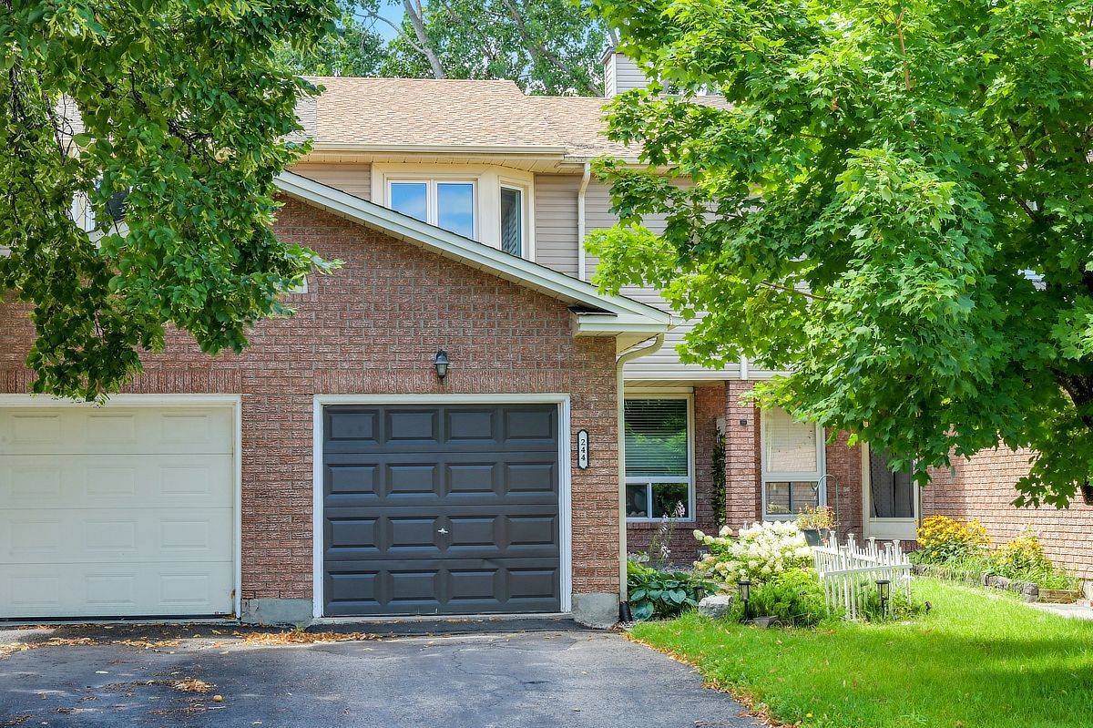 244 Huntersfield DR, Hunt Club - South Keys And Area, ON K1T 3M5