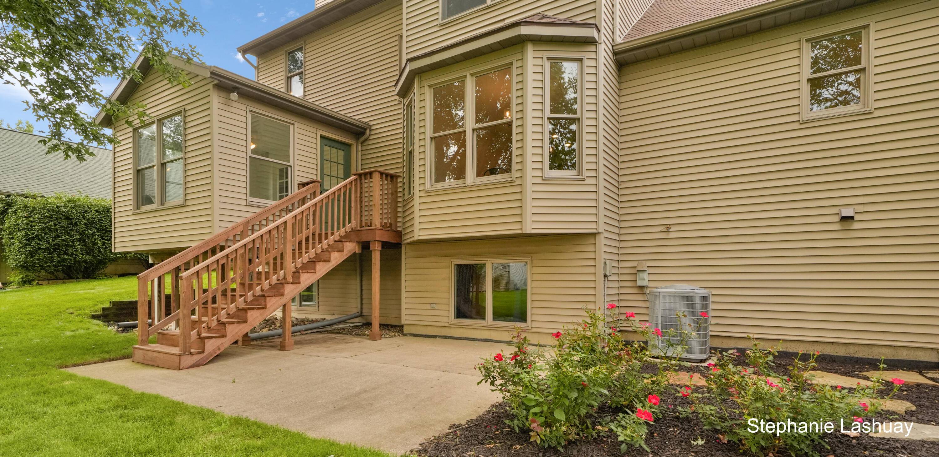 4029 Redbush DR SW, Grandville City, MI 49418