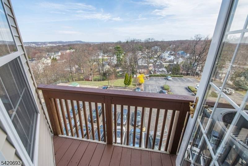 375 Rifle Camp Rd #403, Woodland Park, NJ 07424