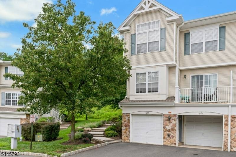 1074 SHADOWLAWN, Green Brook Twp., NJ 08812