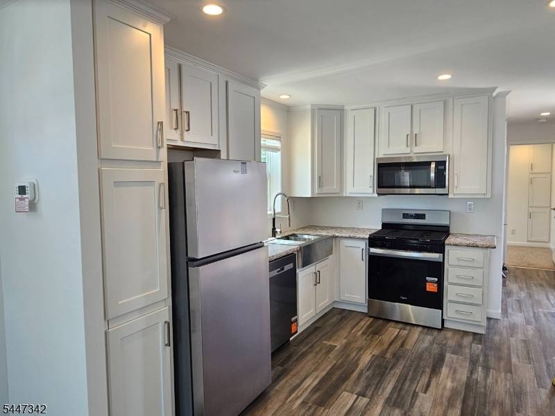 428 Kenbury Rd, Branchburg Twp., NJ 08876