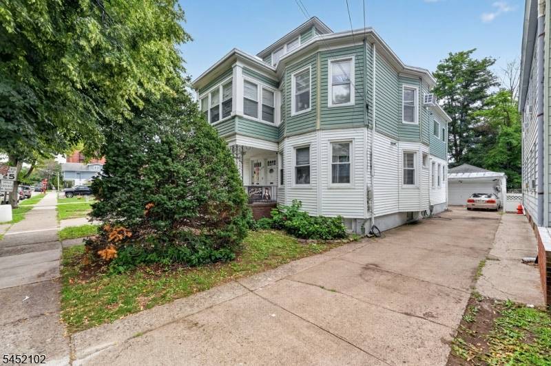 334 Trenton Ave, Paterson City, NJ 07503