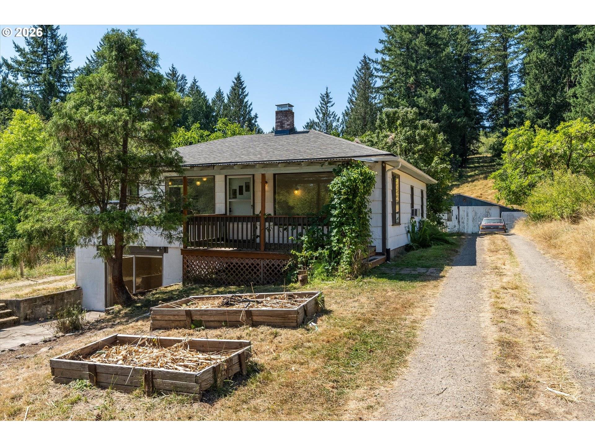 205 N MAPLE HILL RD, Kelso, WA 98626