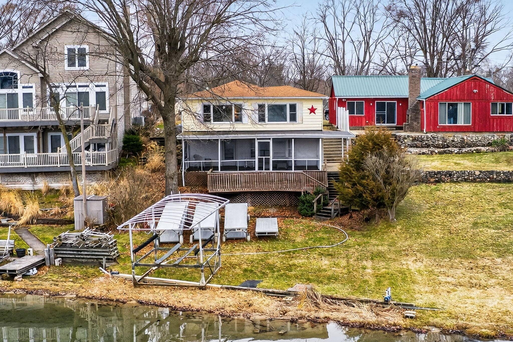 70104 Treasure Island RD, Porter Twp, MI 49130