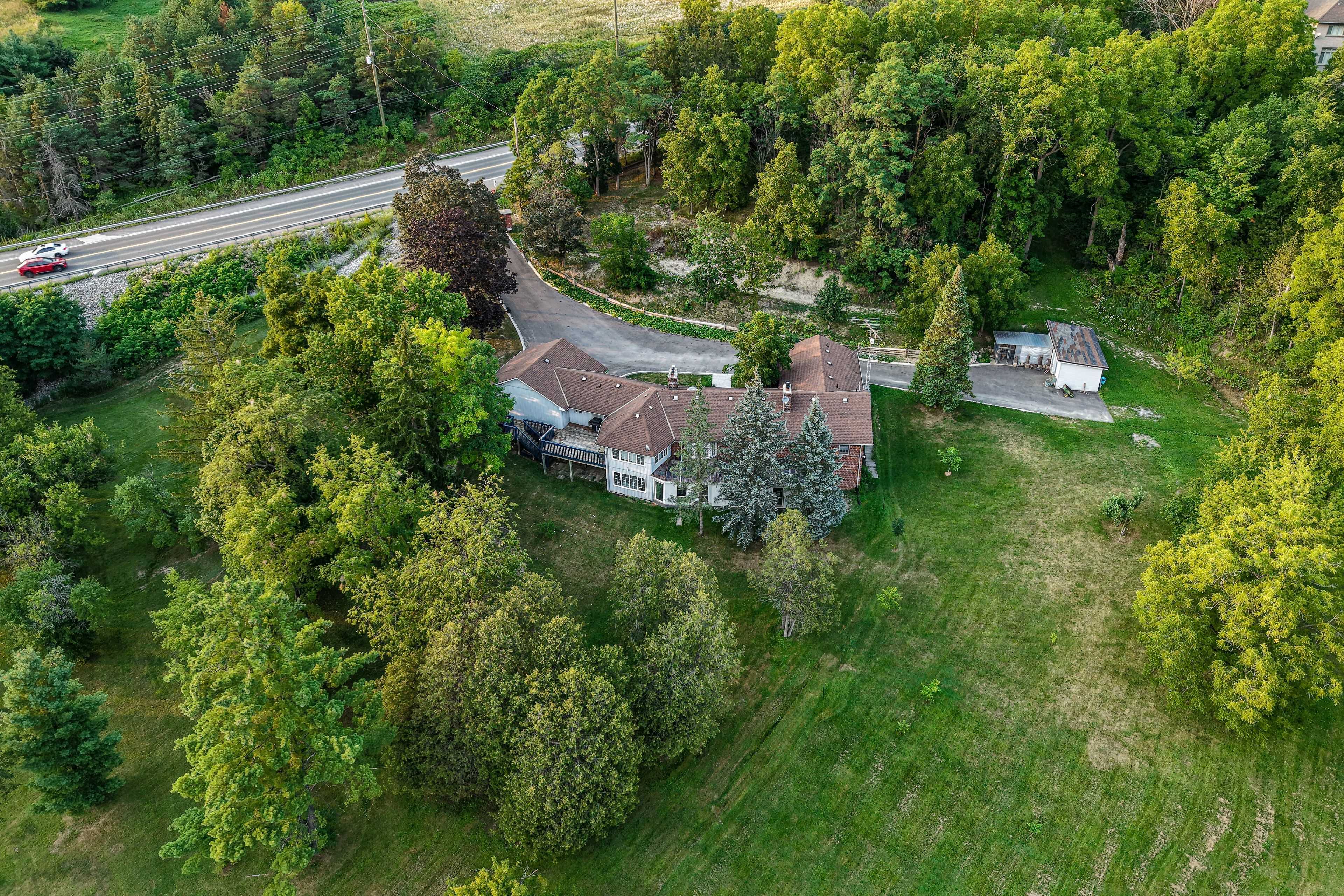 3815 King RD, King, ON L7B 1K4