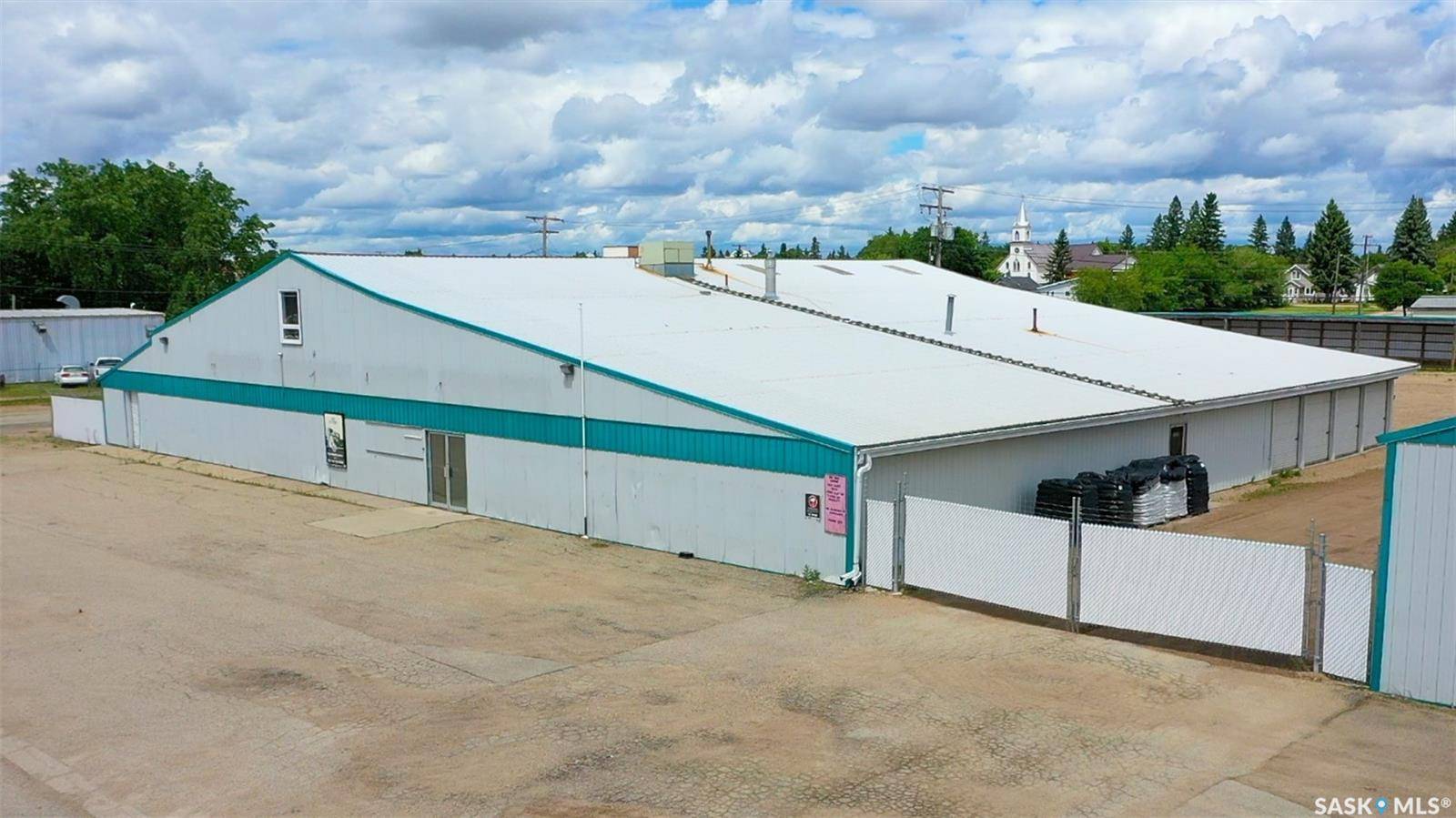 326 1st AVENUE E, Melville, SK S0A 2P0