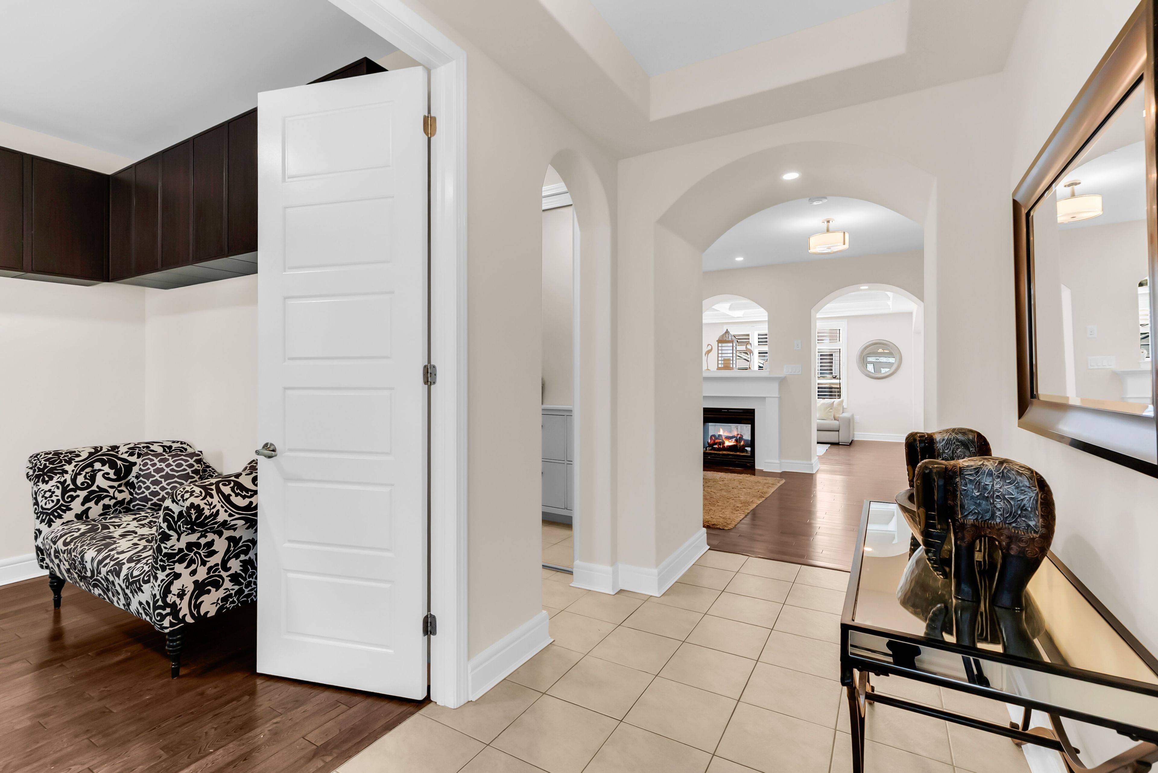 982 Syndenham LN, Milton, ON L9T 8K1