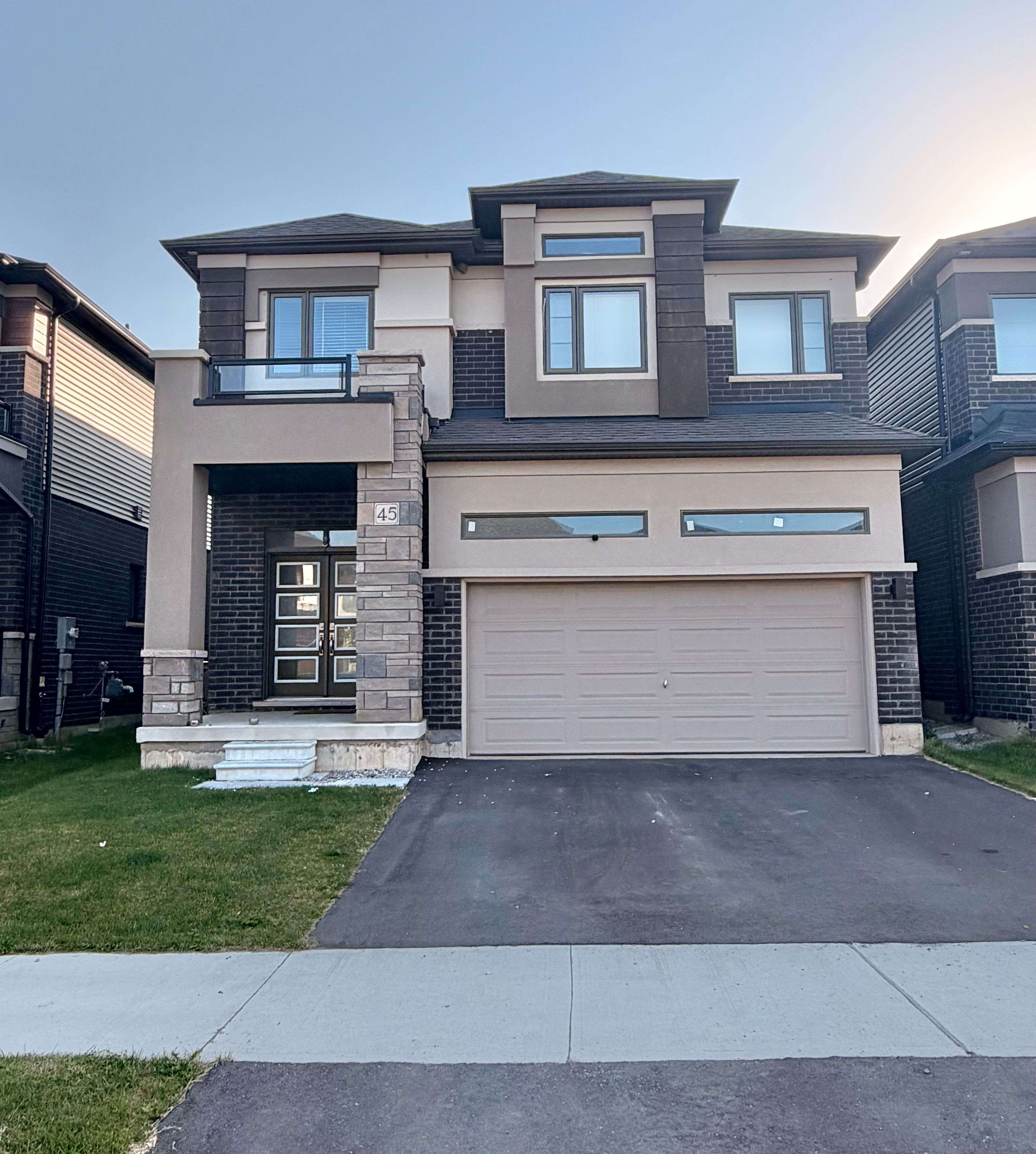 45 Dennis AVE, Brantford, ON N3V 0B9