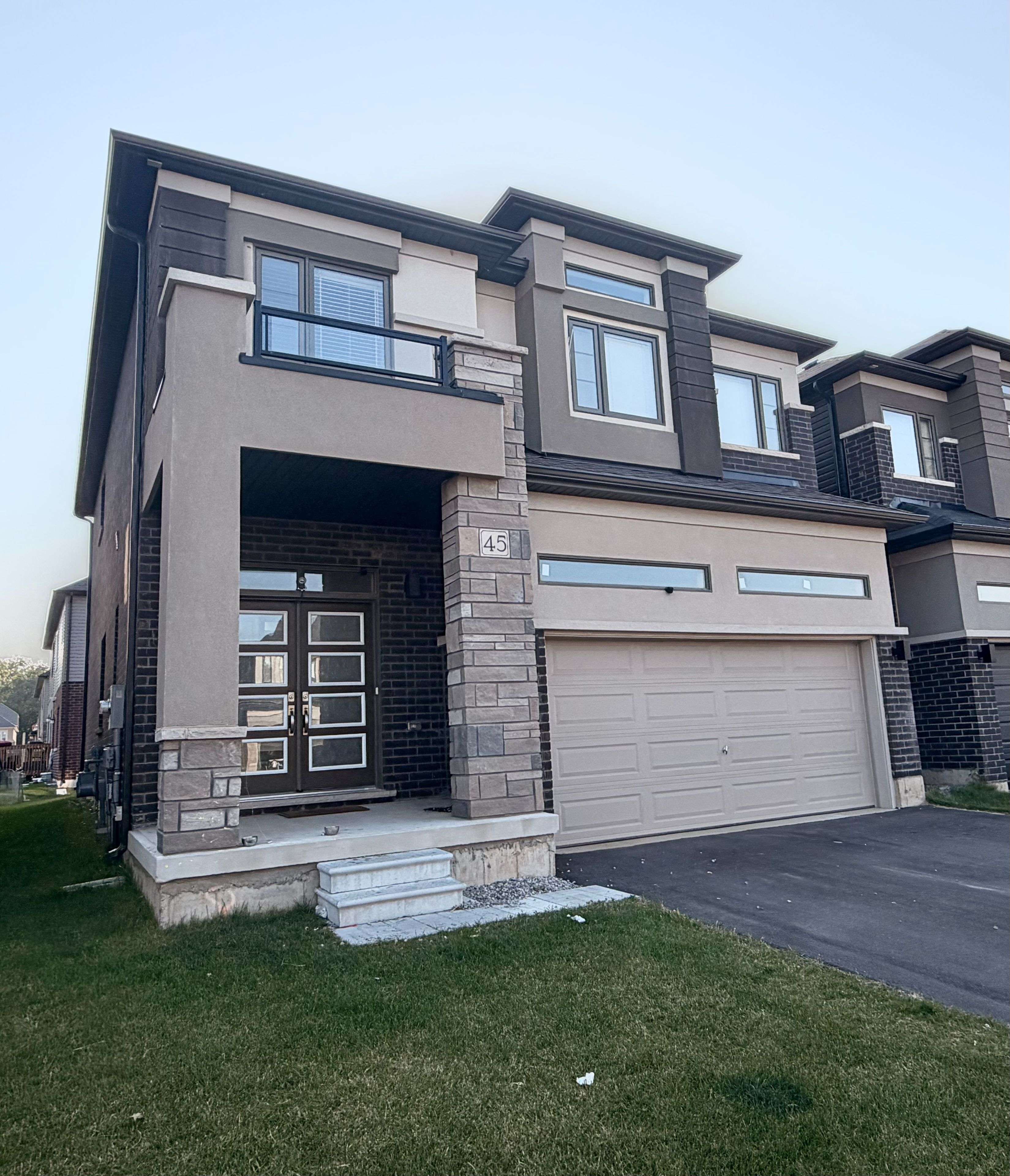 45 Dennis AVE, Brantford, ON N3V 0B9