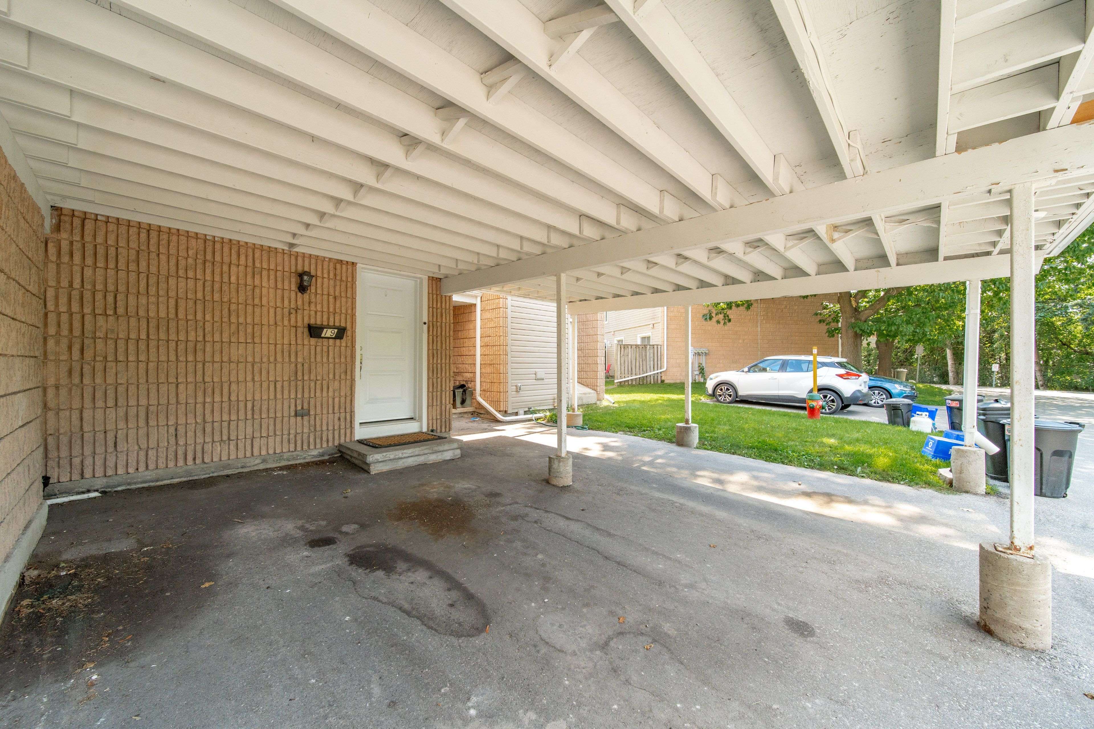 65 Glamis RD #19, Cambridge, ON N1R 6W4