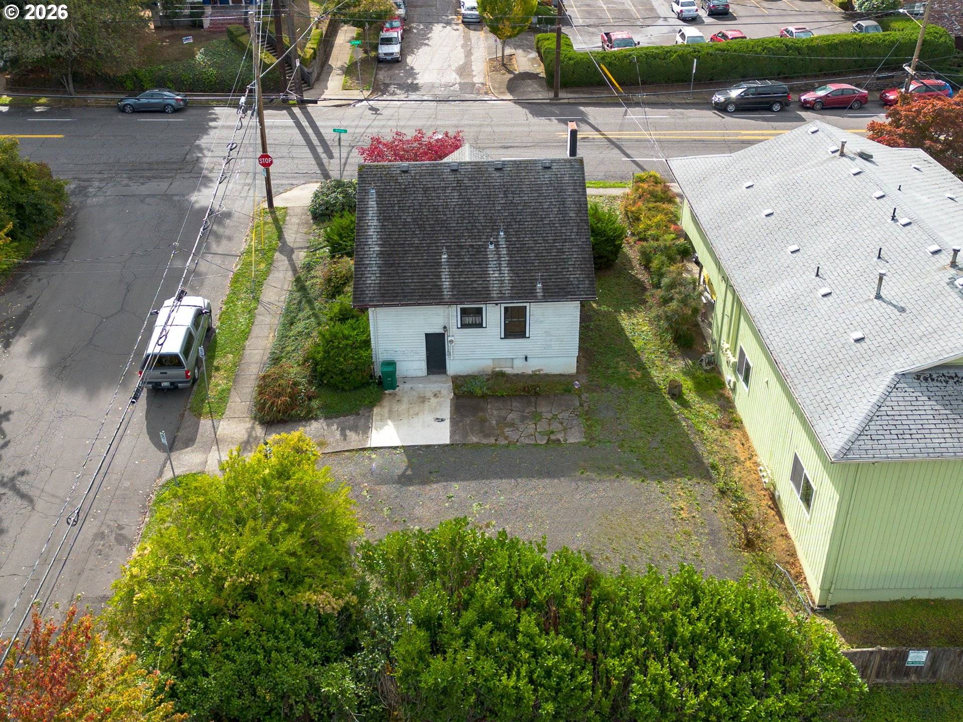 6055 E BURNSIDE ST, Portland, OR 97215