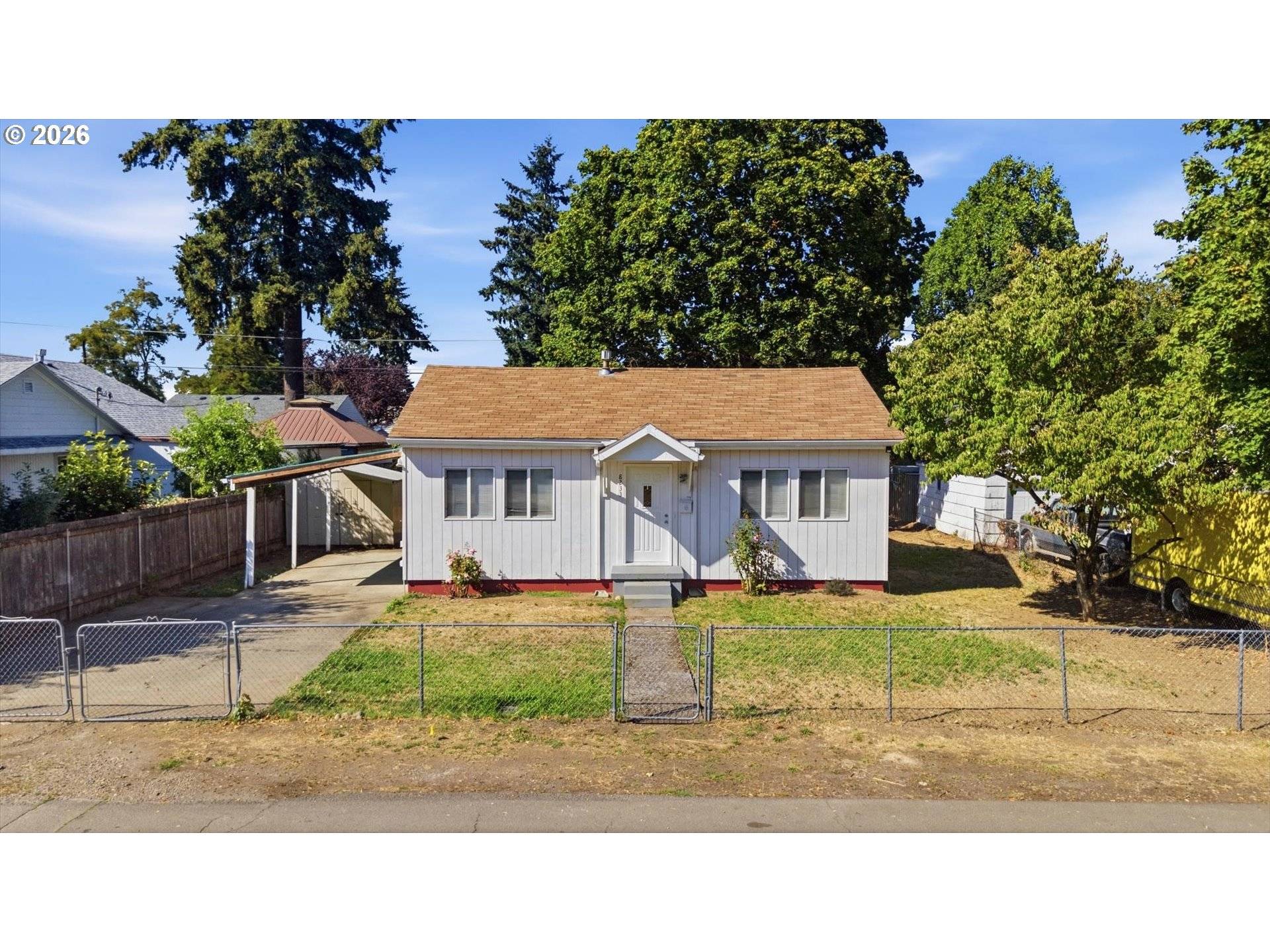 8233 NE GOING PL, Portland, OR 97220