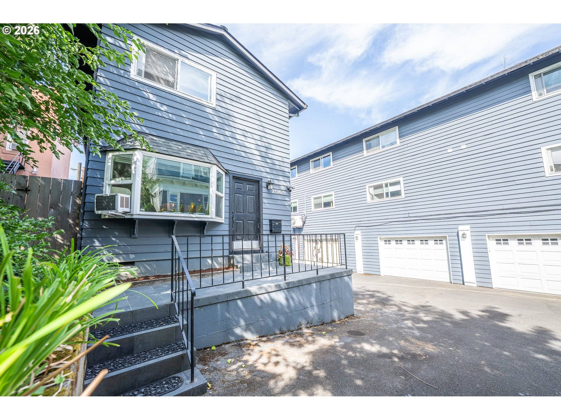 2136 SE HAWTHORNE BLVD #10, Portland, OR 97214
