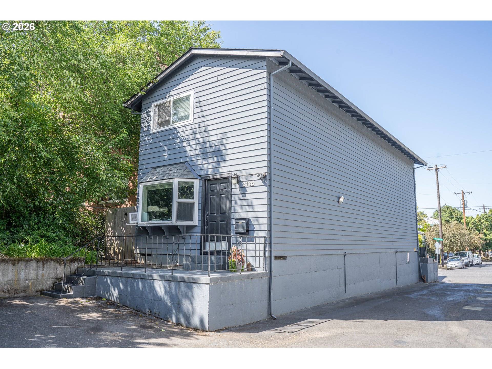 2136 SE HAWTHORNE BLVD #10, Portland, OR 97214
