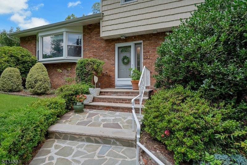 340 Central Ave, Mountainside Boro, NJ 07092