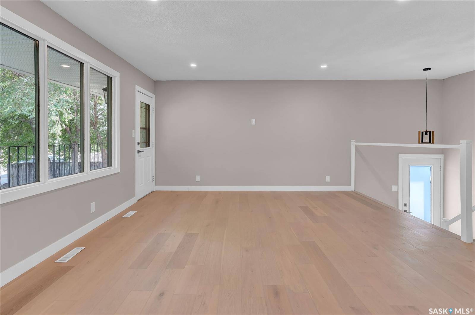1426 SOUTHAM STREET, Regina, SK S4T 6T7