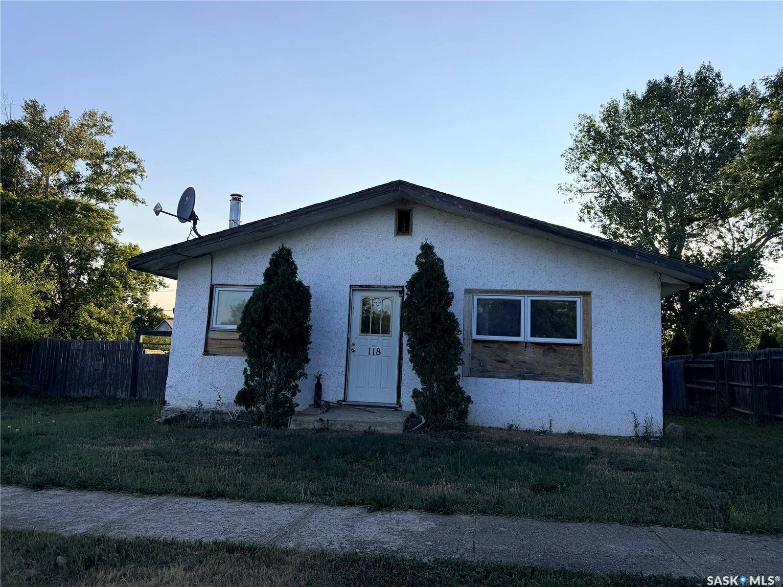 118 Warwick STREET, Neville, SK S0N 1T0