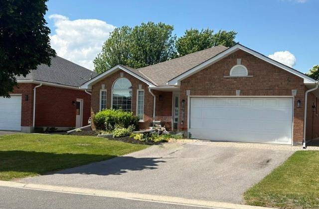 28 Hickory GRV, Belleville, ON K8N 5Y1