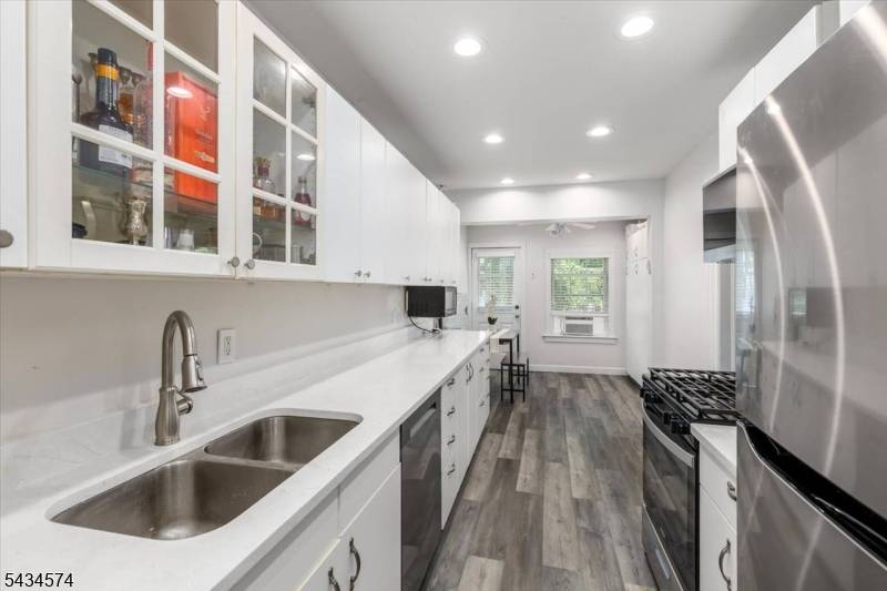 478 Brook Ave, Passaic City, NJ 07055