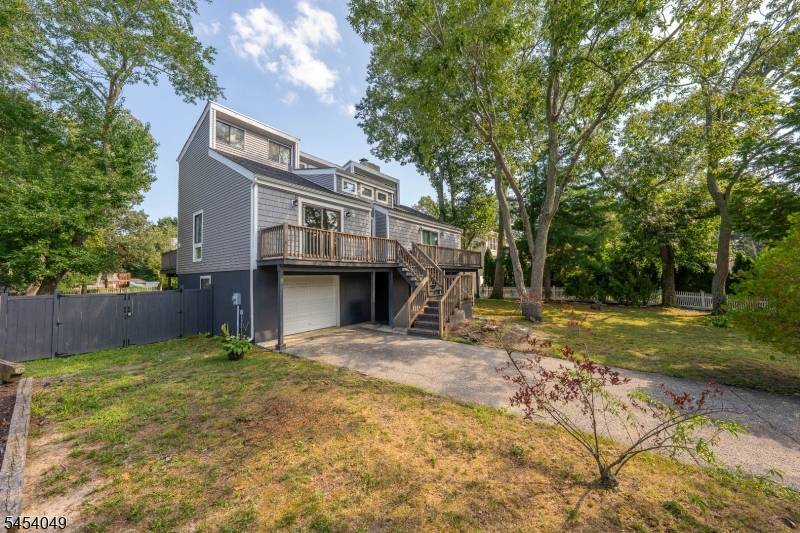 130 Mello Ln, Toms River Township, NJ 08753