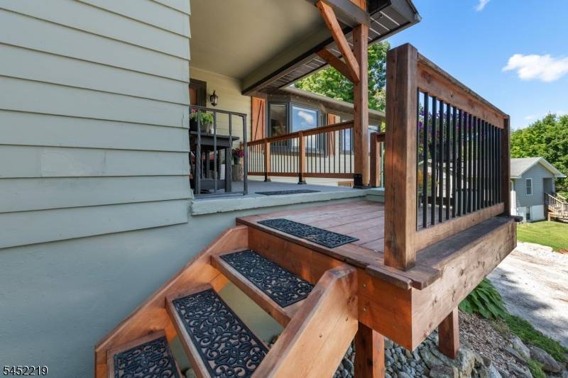 4 Glen Rd, Vernon Twp., NJ 07422