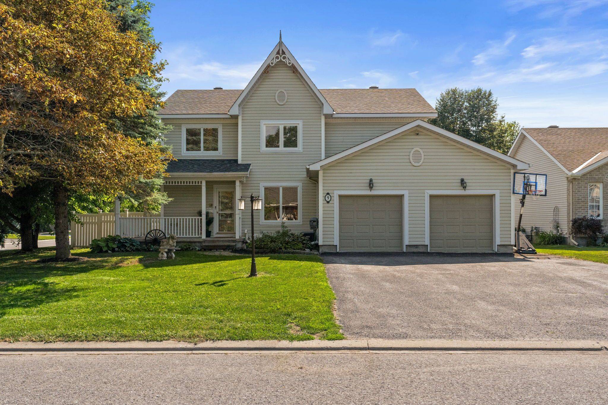 9 Mary Hill CRES, Stittsville - Munster - Richmond, ON K0A 2Z0