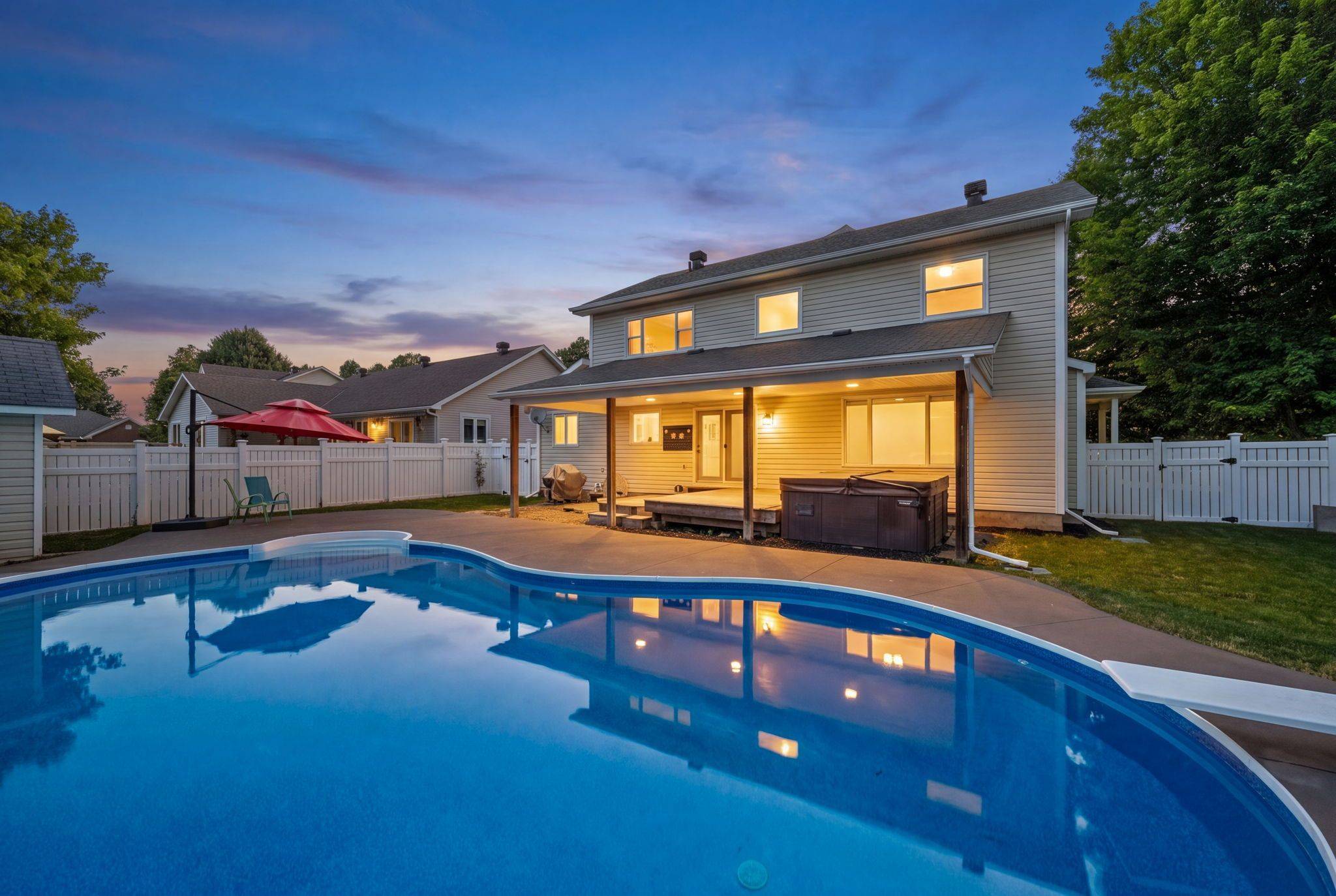 9 Mary Hill CRES, Stittsville - Munster - Richmond, ON K0A 2Z0