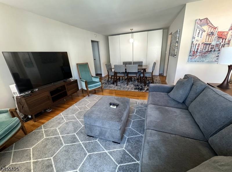 348 Hoover Ave #90, Bloomfield Twp., NJ 07003