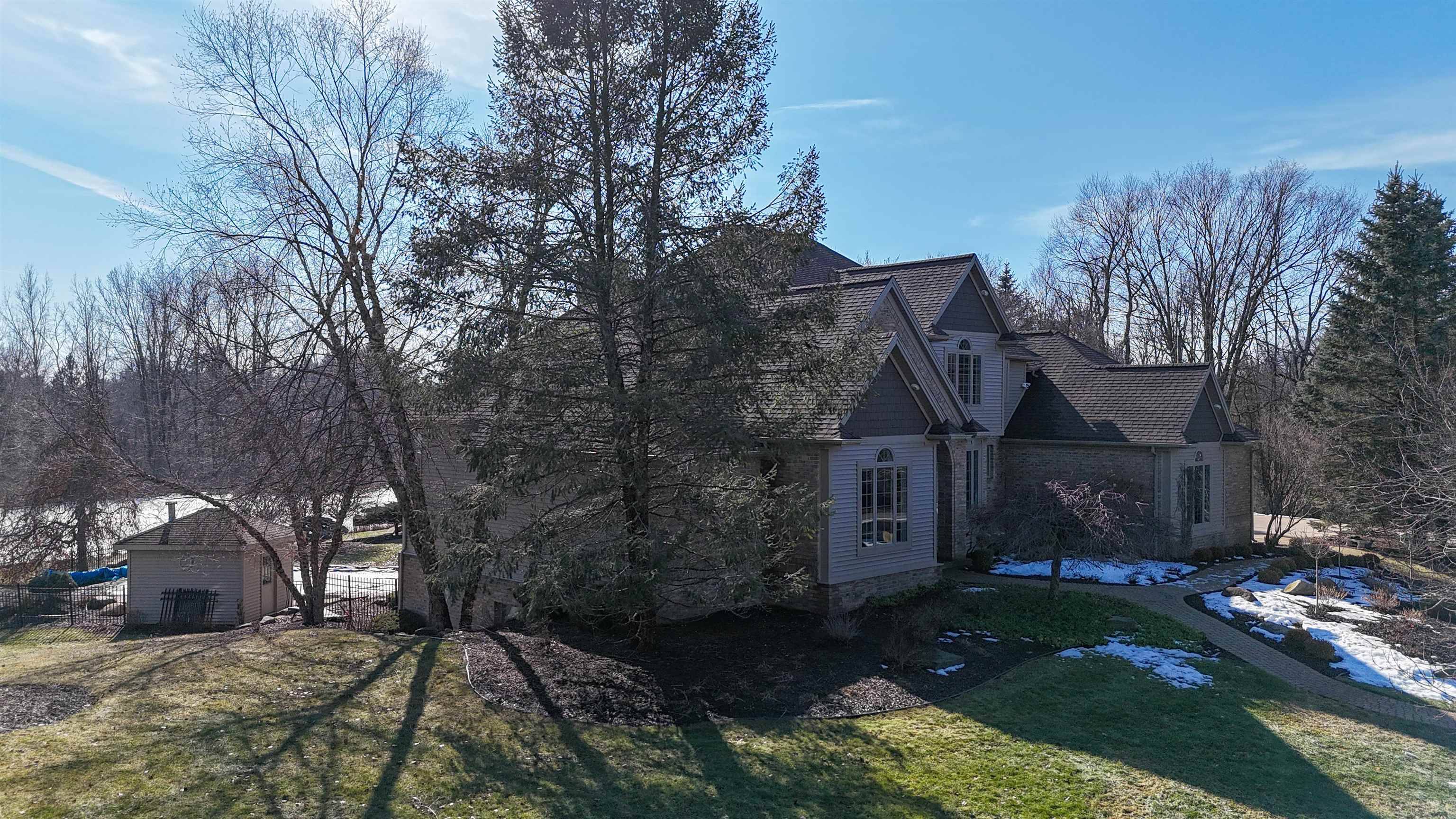 956 E Remus RD, Union Twp, MI 48858