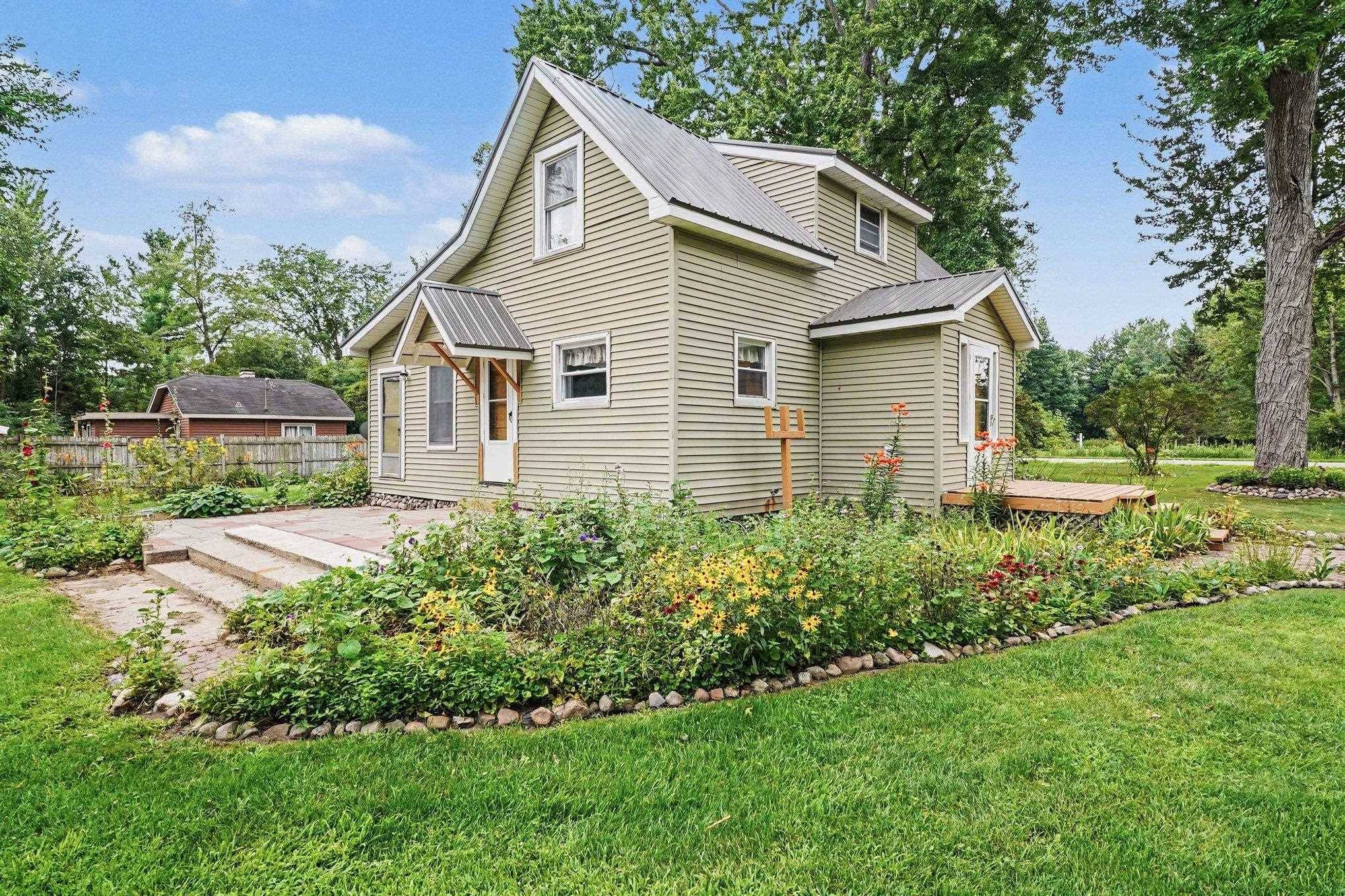 4196 N Coleman, Warren Twp, MI 48618