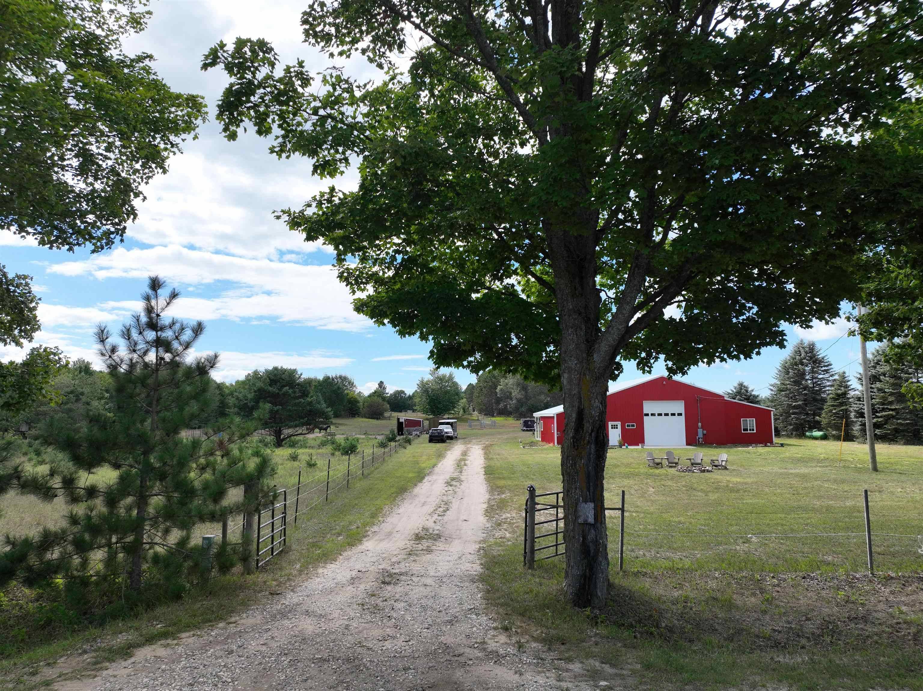 6154 Satterly Lake RD, Mancelona Twp, MI 49659