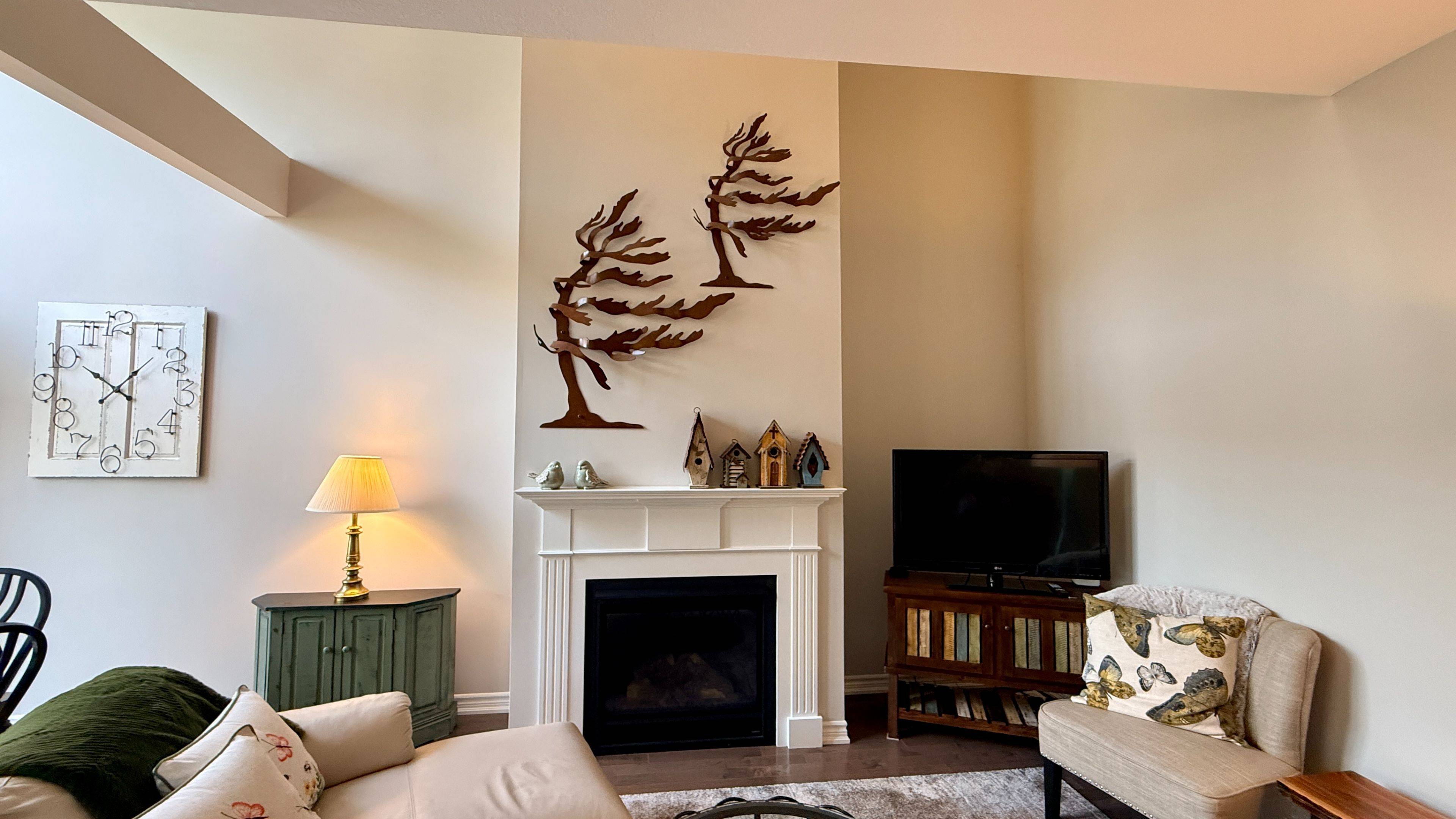 37 Lett AVE, Collingwood, ON L9Y 0Z5