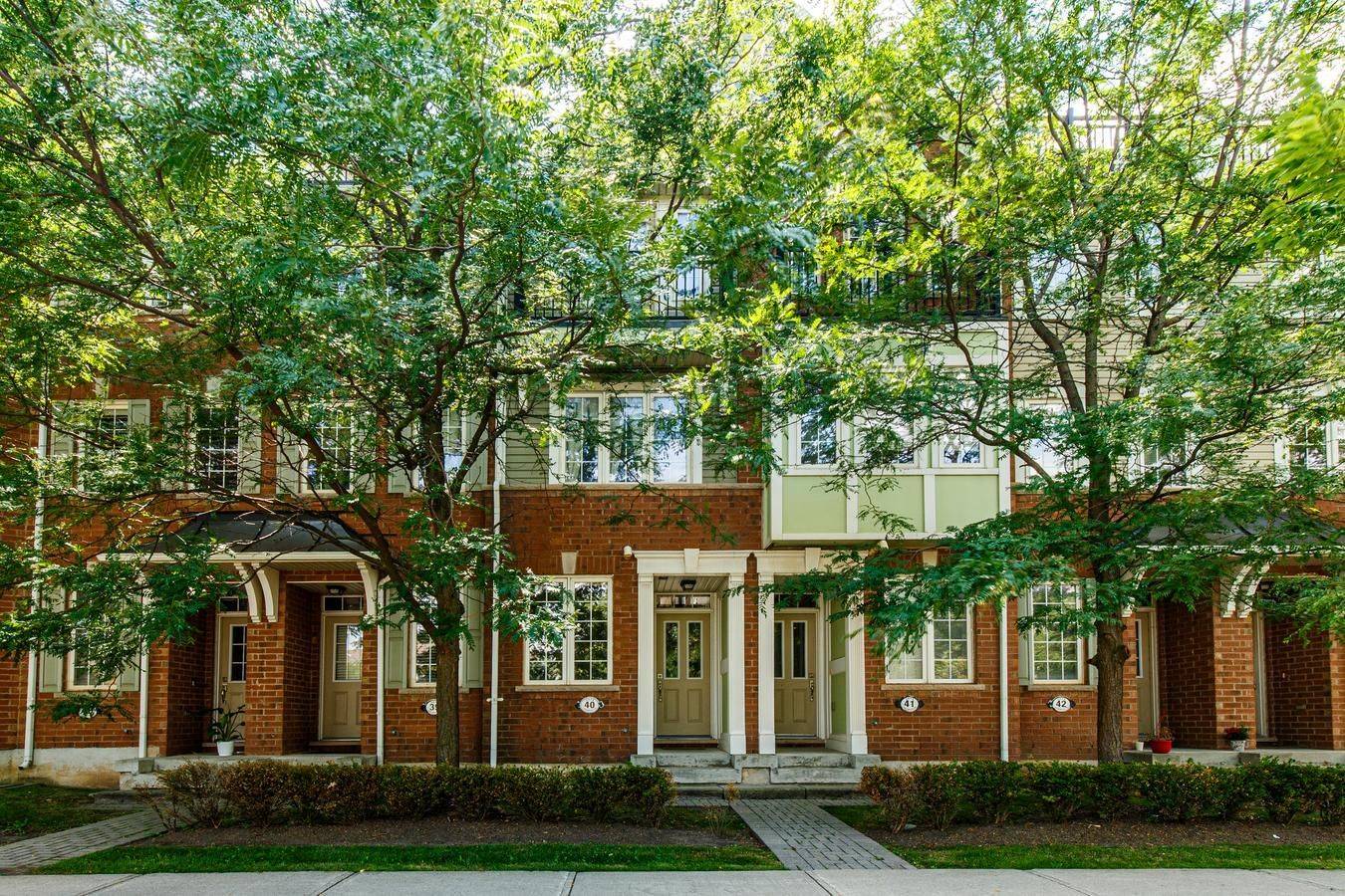 2614 Dashwood DR #40, Oakville, ON L6M 0K5