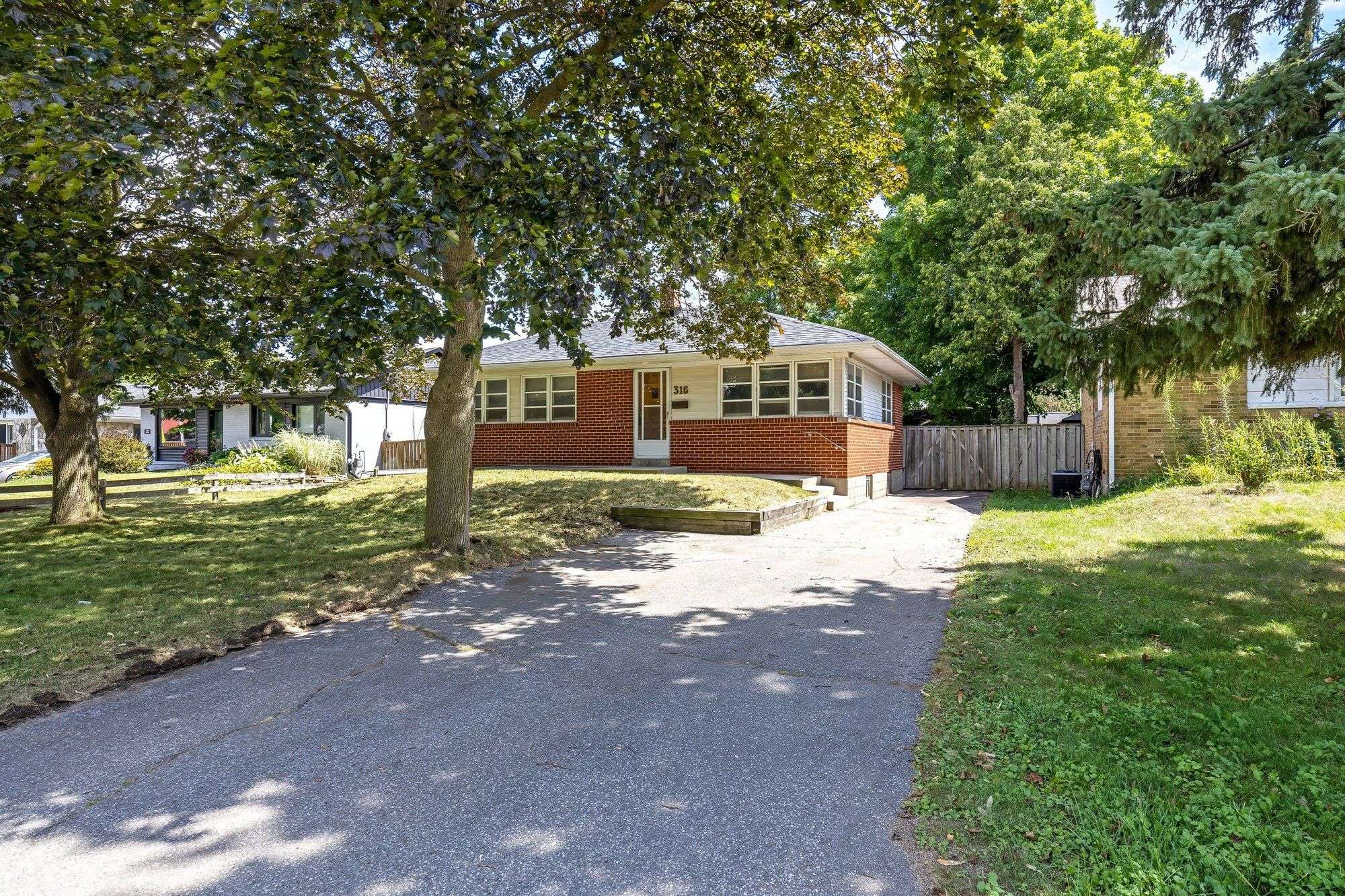 316 Westcott RD, Halton Hills, ON L7J 1R3