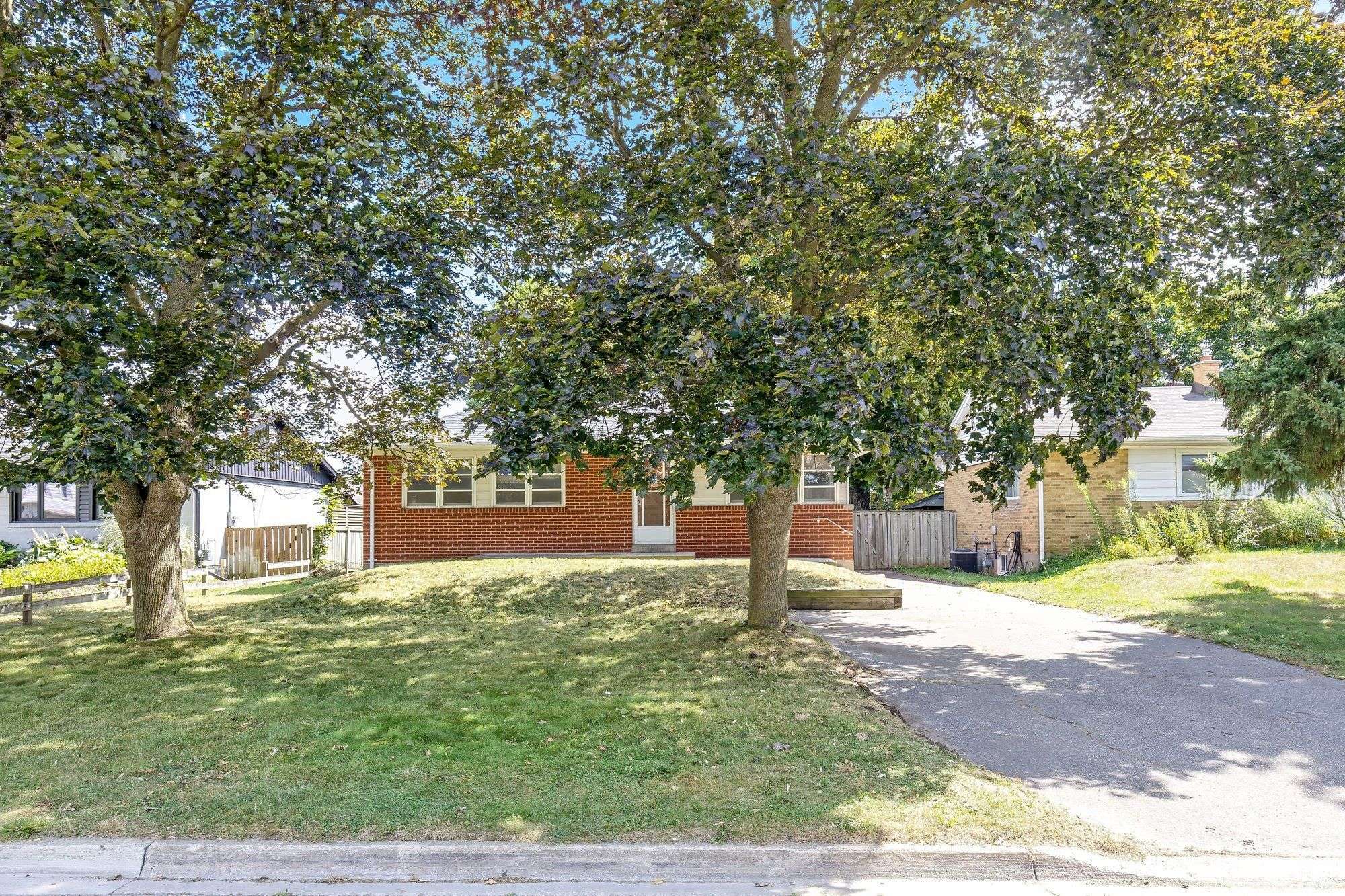 316 Westcott RD, Halton Hills, ON L7J 1R3