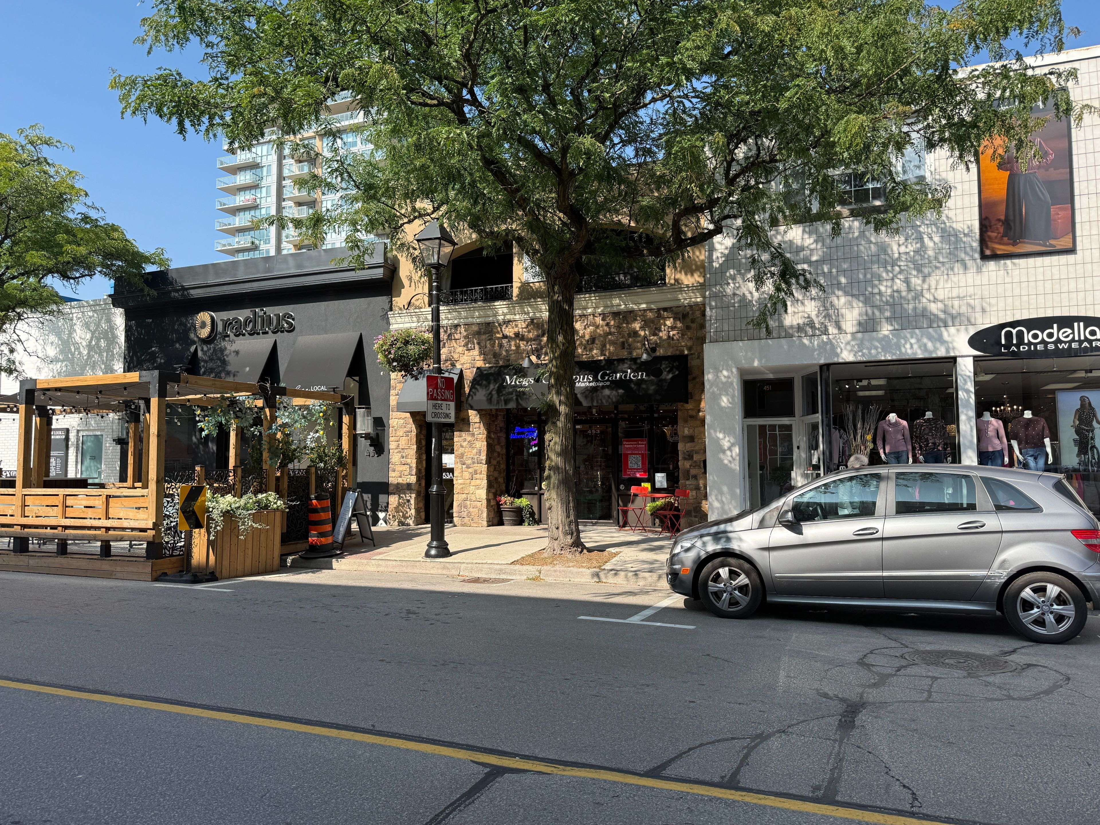 453 Brant ST, Burlington, ON L7R 2G3