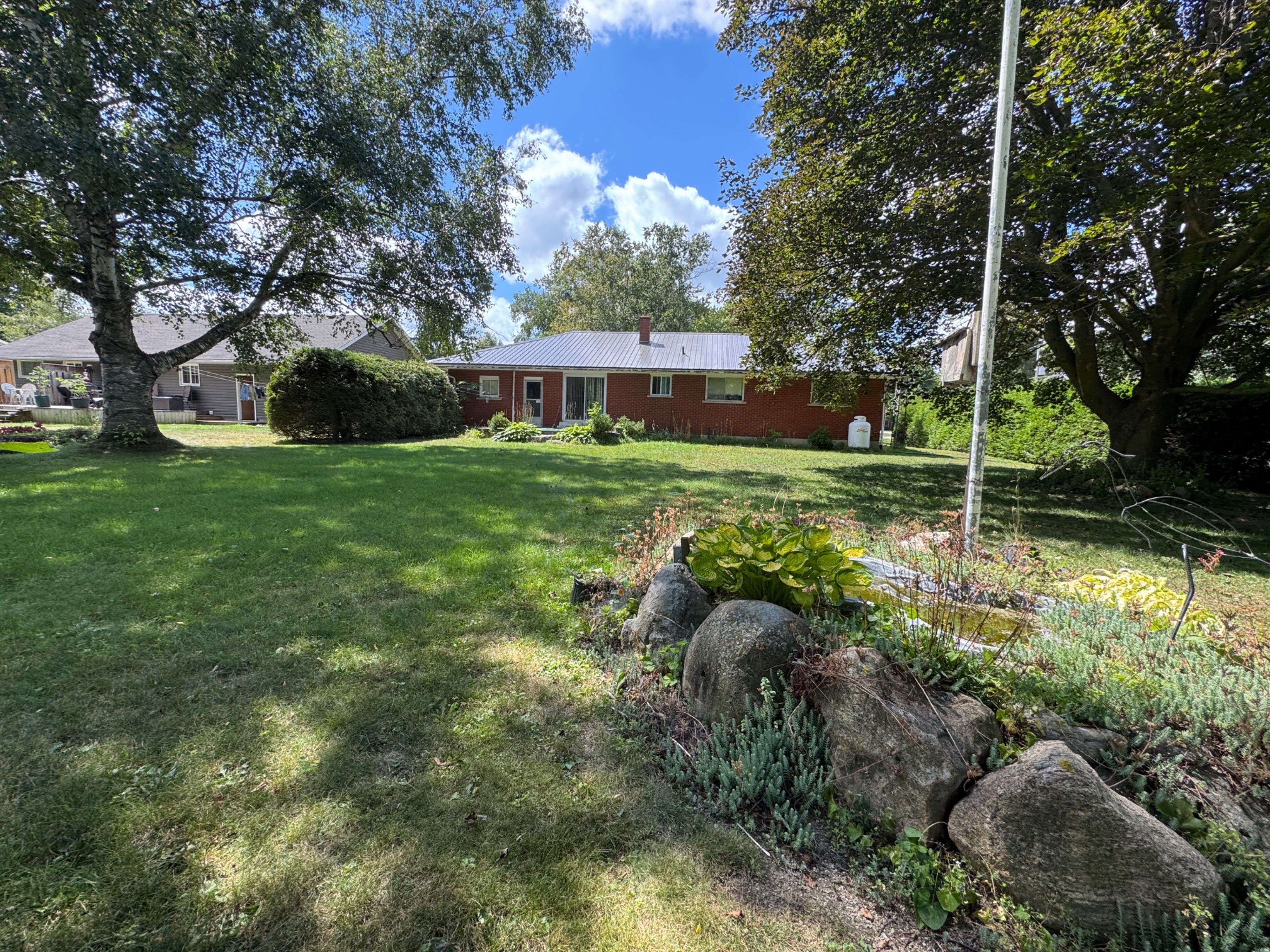 2021 Princess ST N, Howick, ON N0G 1X0