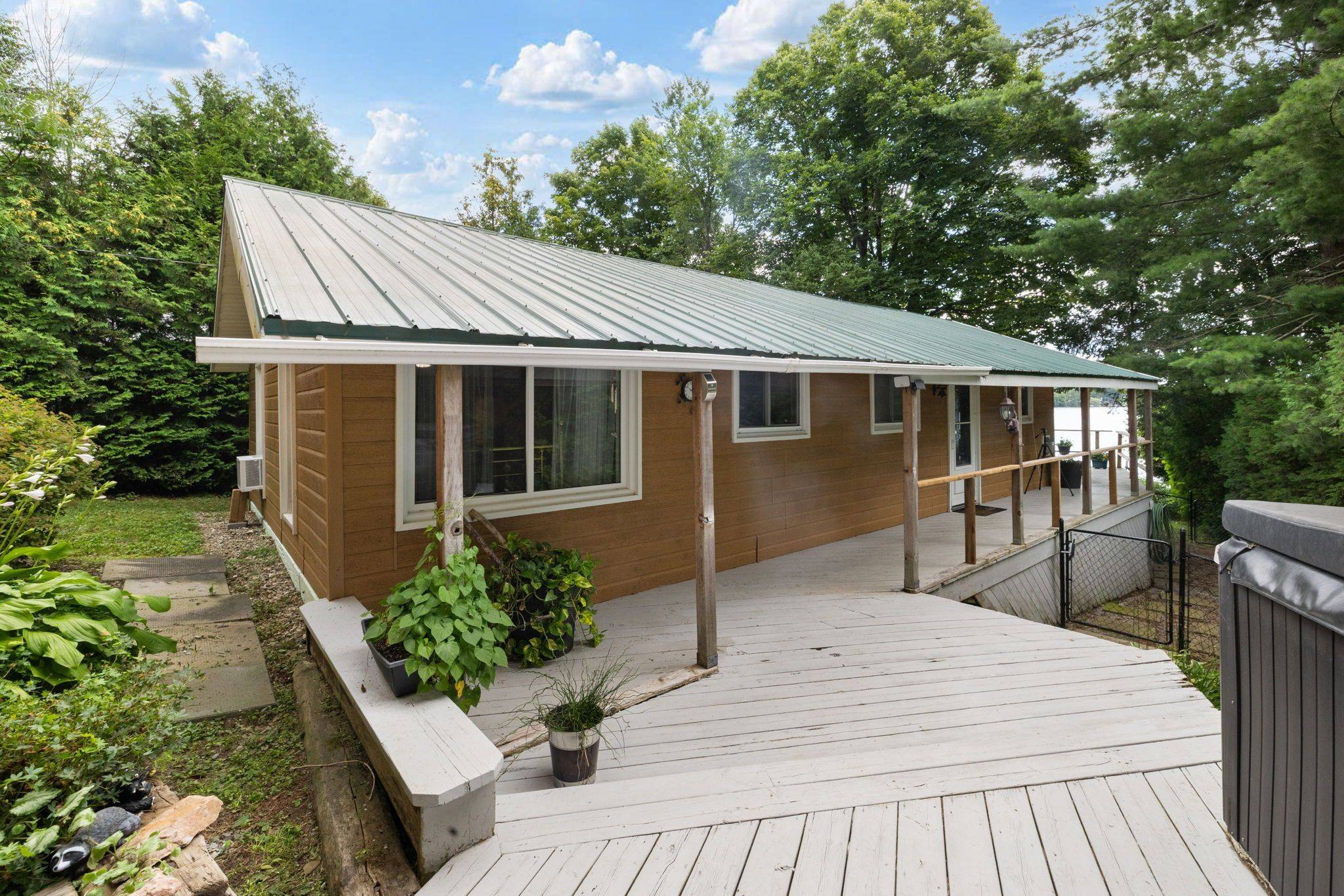 193 Pretties Island RD, Drummond/north Elmsley, ON K7C 4K8