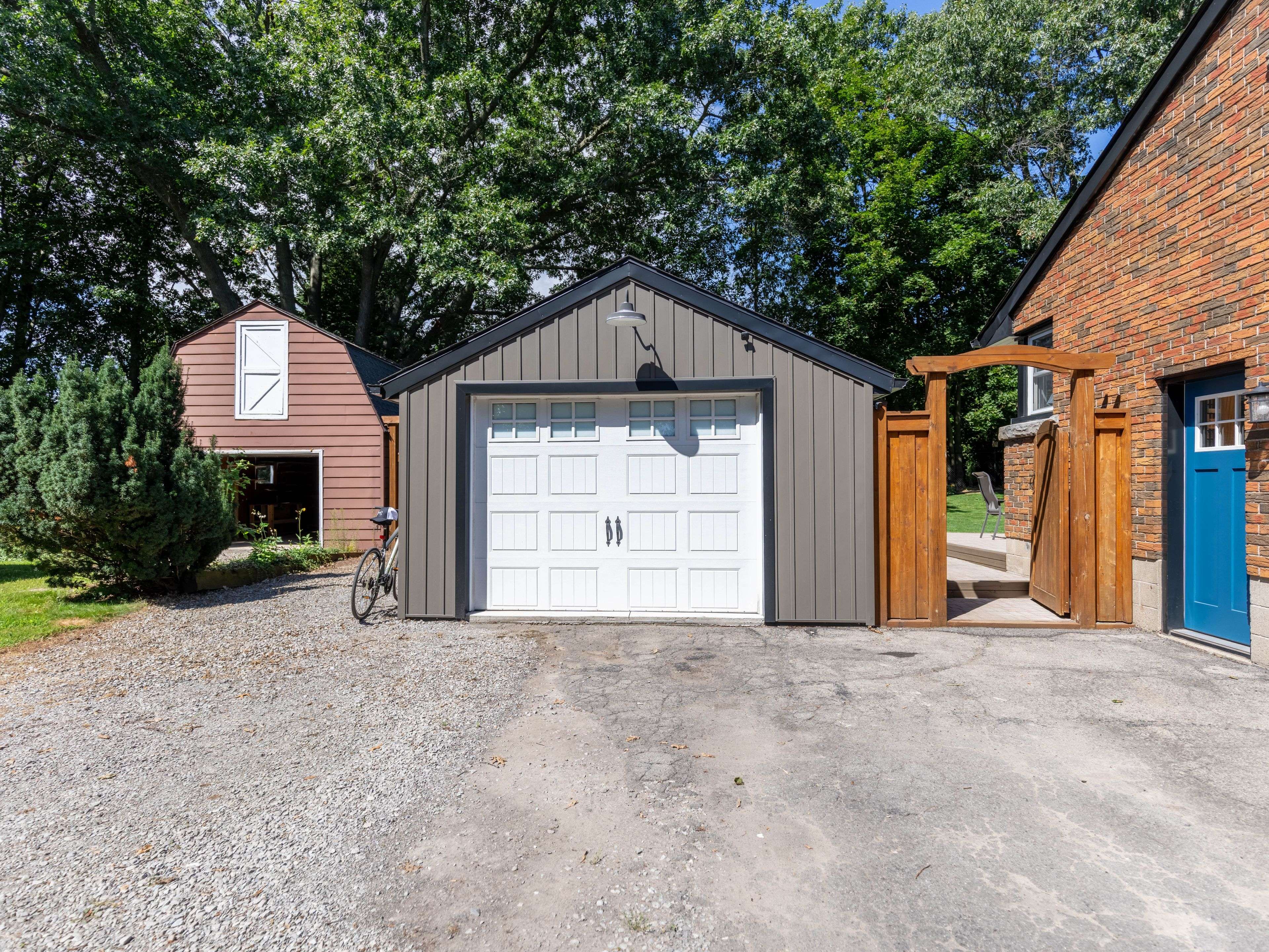 1180 Sunset DR, Pelham, ON L0S 1C0
