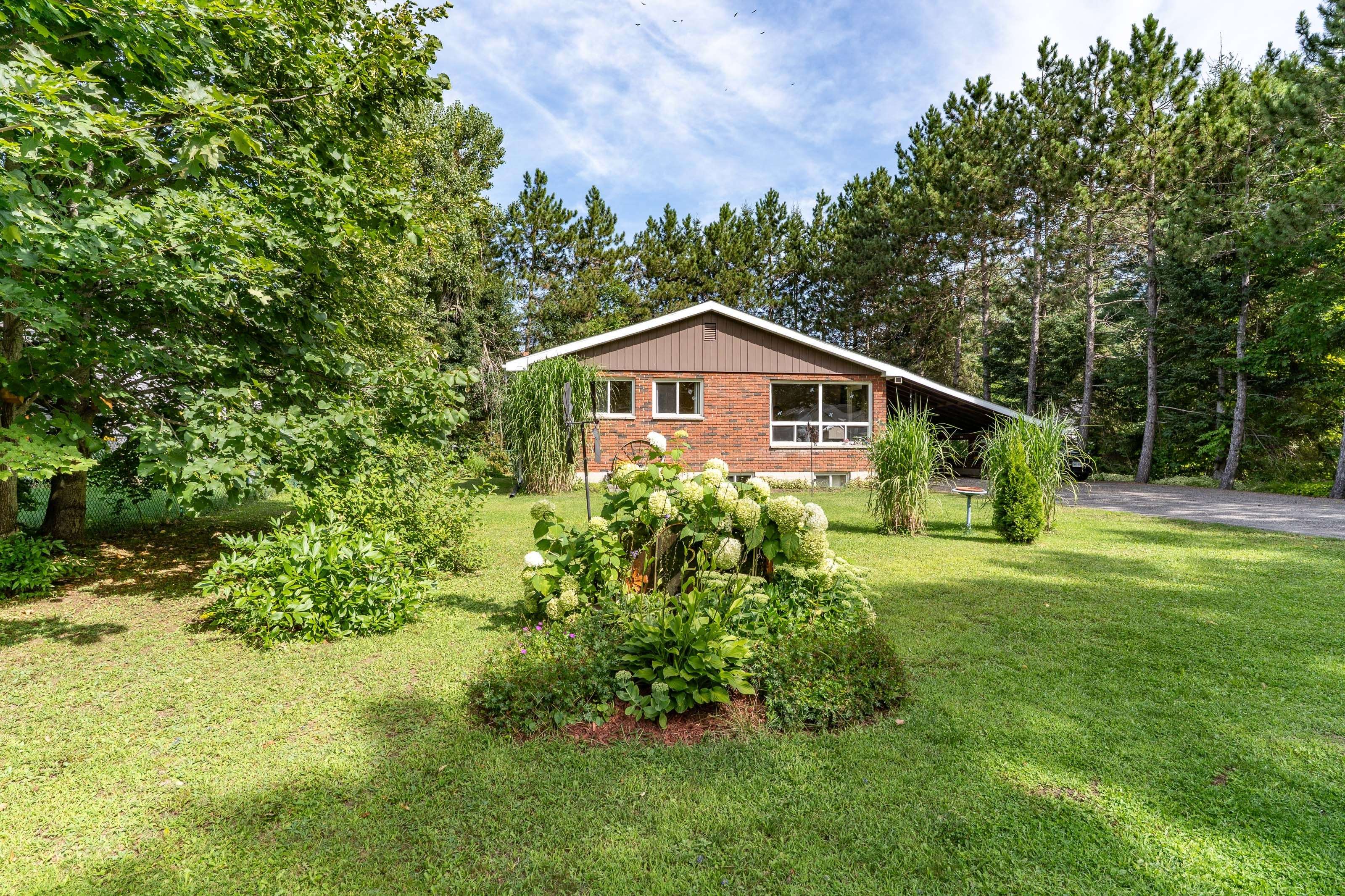 20 Sander DR, Bracebridge, ON P1L 1K6