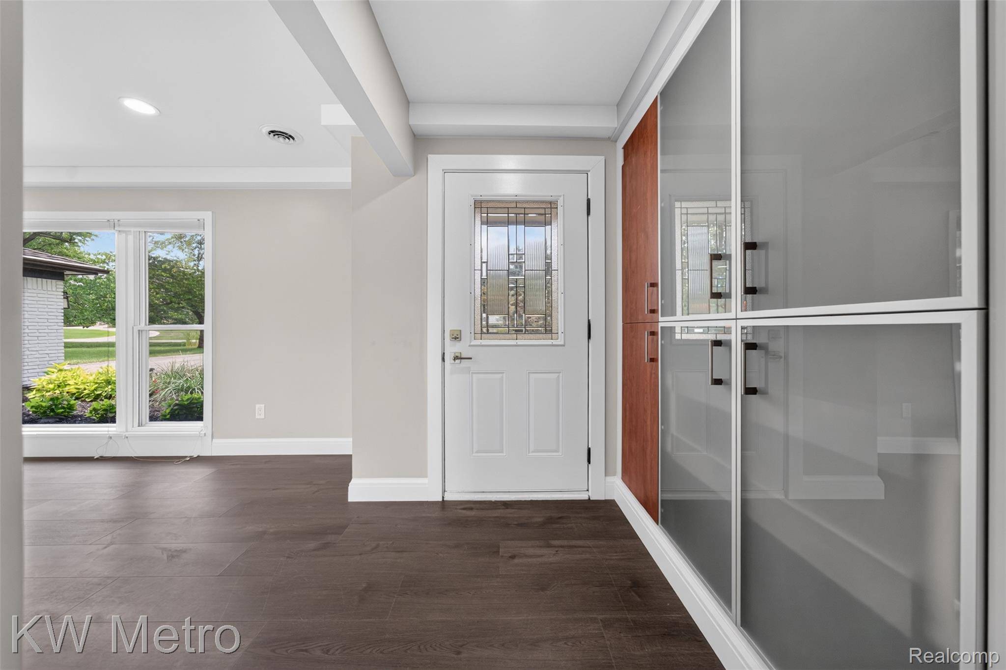 4251 Derry RD, Bloomfield Charter Township, MI 48302