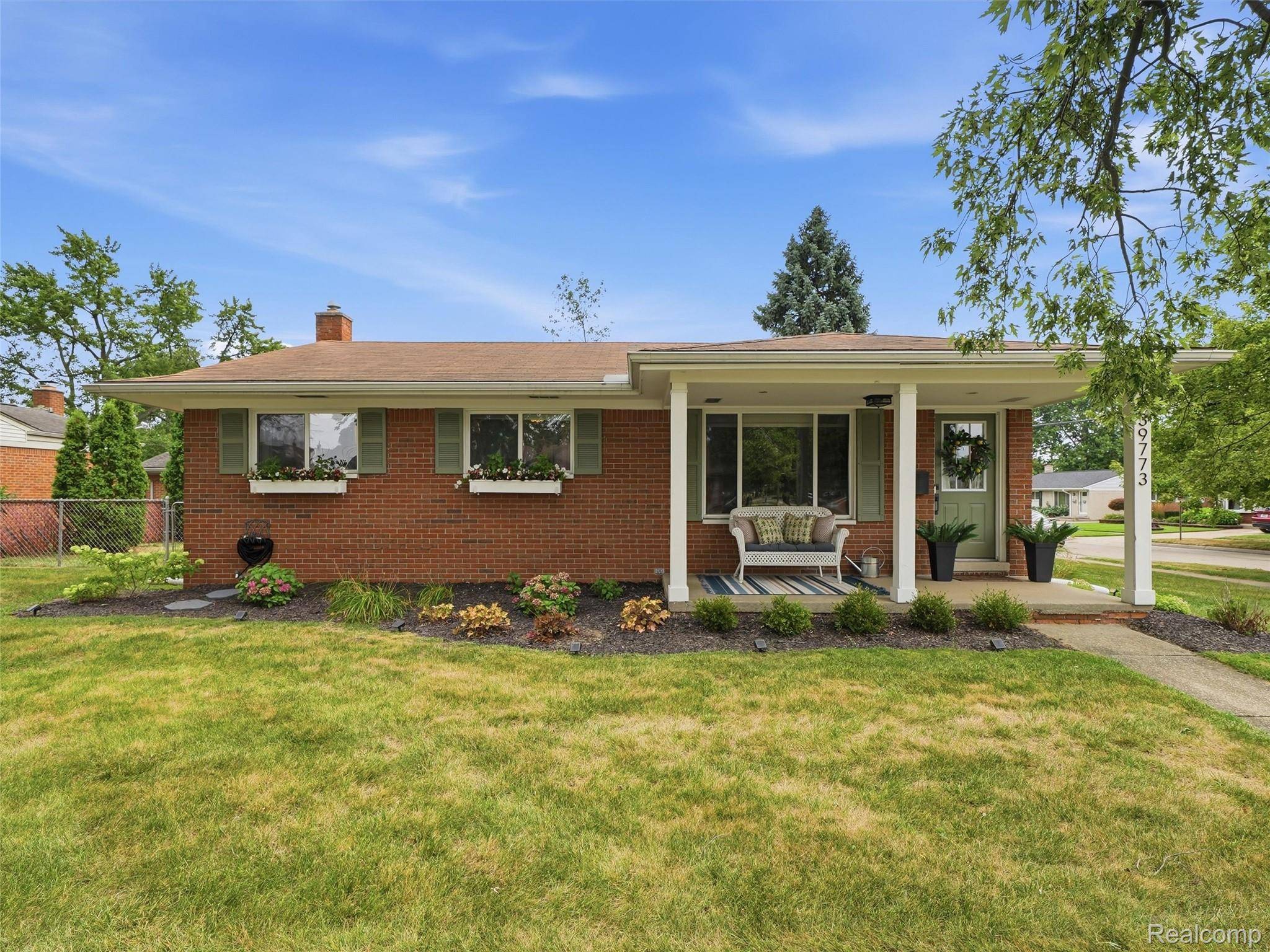 39773 Bart ST, Canton Charter Township, MI 48187
