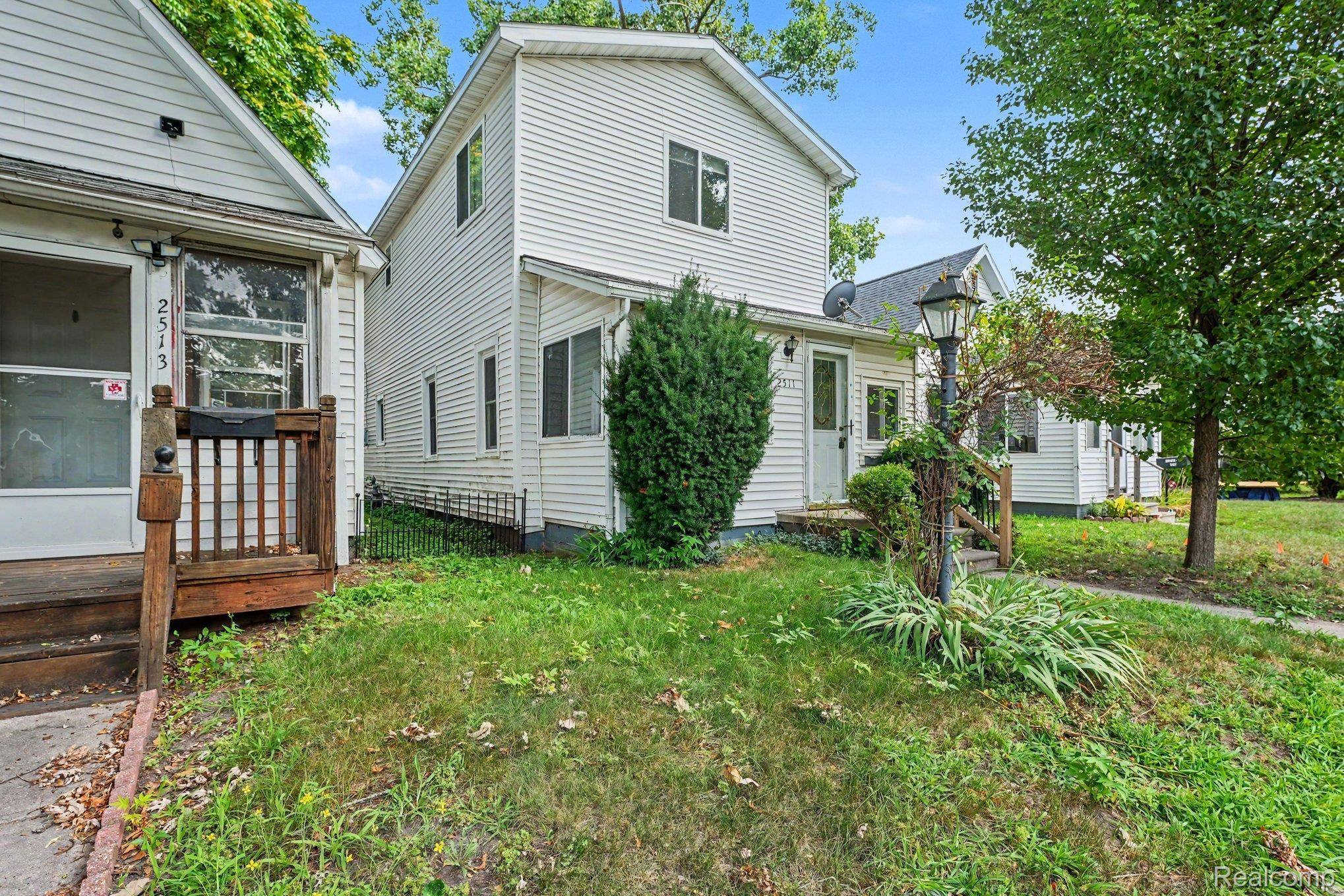 2511 Vanness ST, Port Huron, MI 48060