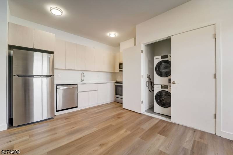 48 Chadwick St #203, Paterson City, NJ 07503
