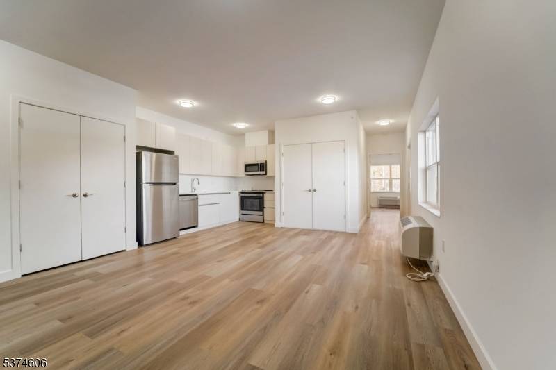 48 Chadwick St #203, Paterson City, NJ 07503