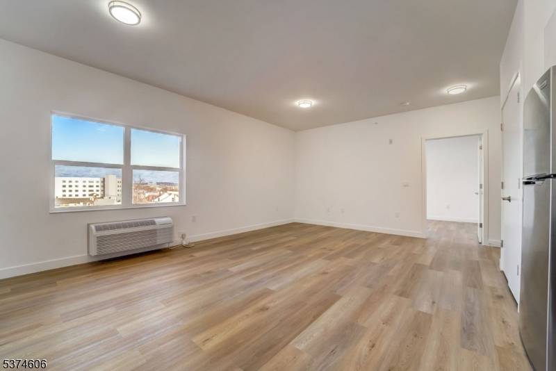 48 Chadwick St #203, Paterson City, NJ 07503