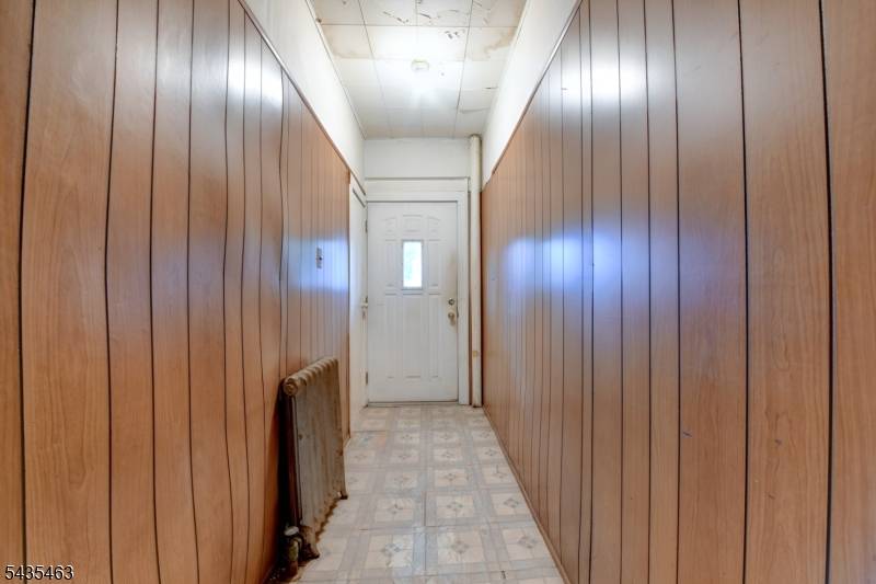 110 W 16Th St, Linden City, NJ 07036